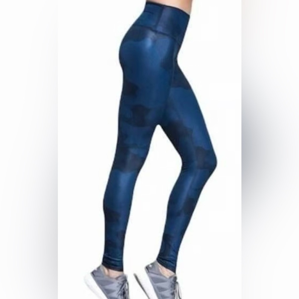 ALO High Waist Navy Blue Camo leggings Small